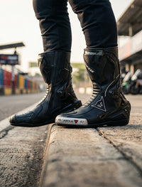 Racing And Road Boots 01